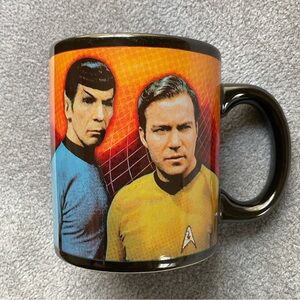 STAR TREK Coffee Mug with Captain Kirk and Spock & Starship Enterprise